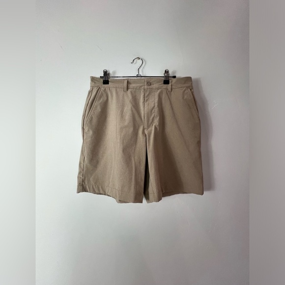 Vineyard Vines Other - Vineyard Vines Khaki Breaker Shorts Size 30 1192